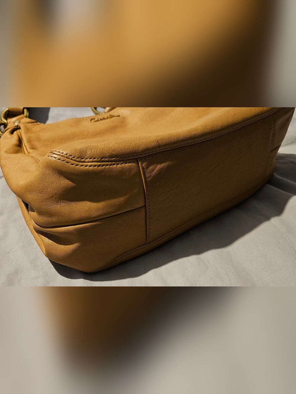 Coach F21926 Ashley Leather Hobo Handbag Shoulder Bag. Tan w/Purple lining. - Picture 10 of 16